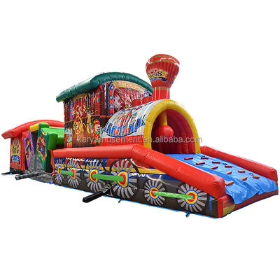 Fun City 놀이공원에서 이 붓기용 서커스 장애물 경로로 아이들을 즐겁게 해주세요