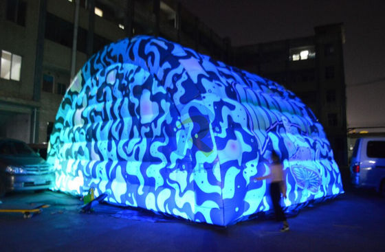 야외 놀이터 이벤트 홍보용 다채로운 LED 부풀이 터널 입구 텐트