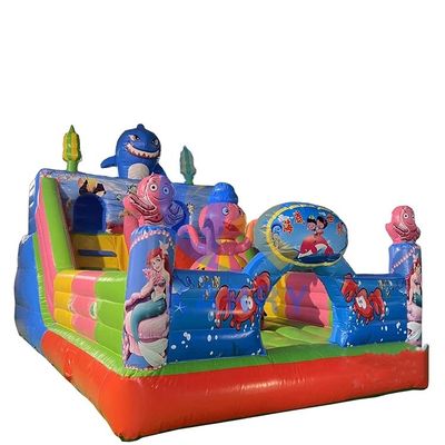 해피 워터 월드 (Happy Water World) 건조 슬라이드와 해바라기 (Sea Bouncer) 를 갖춘 펌프형 튀는 성