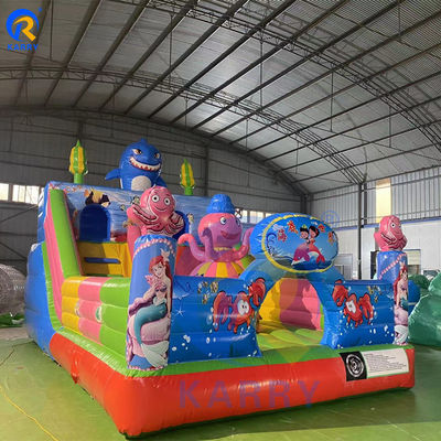 EN14960 인증서 해양 동물의 재미 도시를위한 PVC 부풀이 불타는 불타는 성과 슬라이드